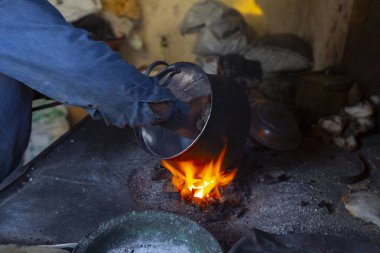 teneke ustası ve bakır işi