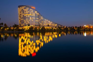 Seyhan Nehri, Türkiye 'nin Akdeniz' e akan nehirlerinden biridir. Uzunluğu 560 km. Havza alanı 20.600 km..