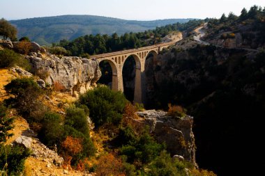 Adana kenti, Türkiye 'nin en güzel kenti, tarihi tren viyadüğü