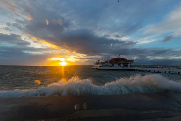 Storm Pier Beachside Turkey Istanbul — Stock Photo, Image