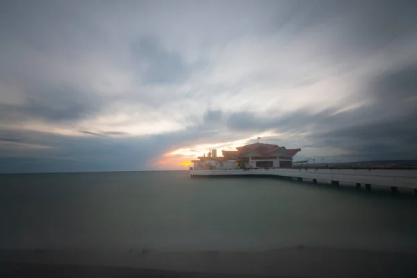 Tempestade Cais Beira Mar Turquia Istanbul — Fotografia de Stock