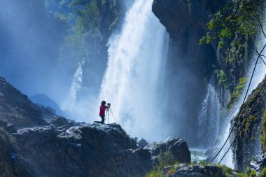 Kapuzba Şelalesi dünyadaki en önemli şelalelerden biridir. Dünyanın en yüksek ikinci şelalesidir..
