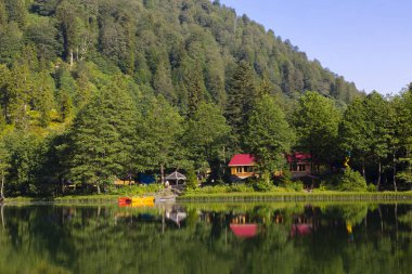 Karagl, Artvin 'in Borcka ilçesine 25-27 kilometre uzaklıkta bulunan bir heyelan gölüdür..