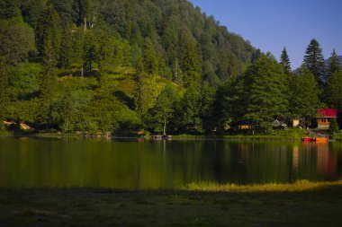 Karagl, Artvin 'in Borcka ilçesine 25-27 kilometre uzaklıkta bulunan bir heyelan gölüdür..