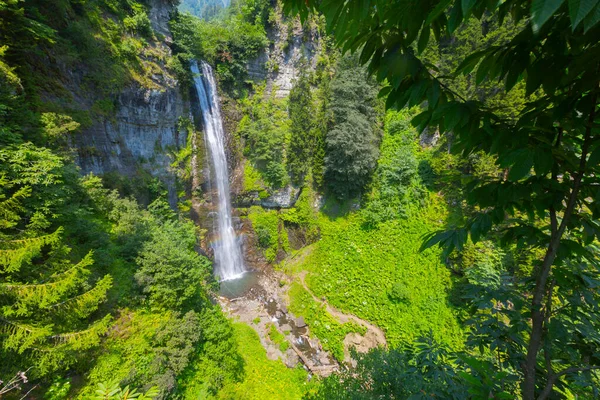 Maral Waterfall Uma Cachoeira Maral Stream Karal Mountains Distrito Borcka — Fotografia de Stock