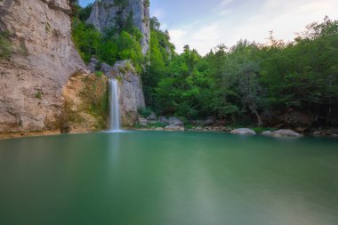 Ilca Şelalesi, Ilca Köyü sınırları içinde, Kastamonu Pnarba 'ya 12 kilometre uzaklıkta. 15 metre yükseklikten dökülür..