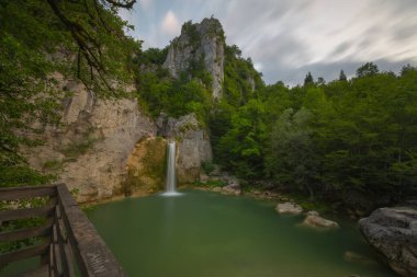 Ilca Şelalesi, Ilca Köyü sınırları içinde, Kastamonu Pnarba 'ya 12 kilometre uzaklıkta. 15 metre yükseklikten dökülür..