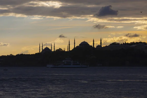 Mädchenturm Einer Der Unverzichtbaren Orte Mit Blick Auf Den Bosporus — Stockfoto