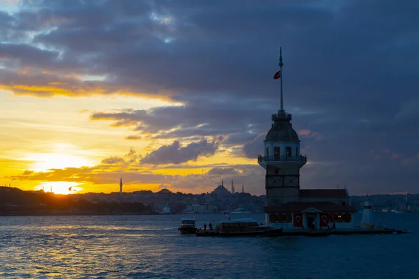 Mädchenturm Einer Der Unverzichtbaren Orte Mit Blick Auf Den Bosporus — Stockfoto