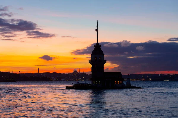 Szűz Torony Boszporusz Kilátás Egyik Nélkülözhetetlen Helye Kétségtelenül Szűz Torony — Stock Fotó
