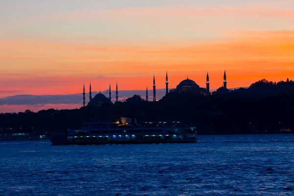 Maiden\'s Tower: One of the indispensable places of the Bosphorus view is undoubtedly the Maiden\'s Tower. The tower, which was built on a tiny island, is the subject of many legends.