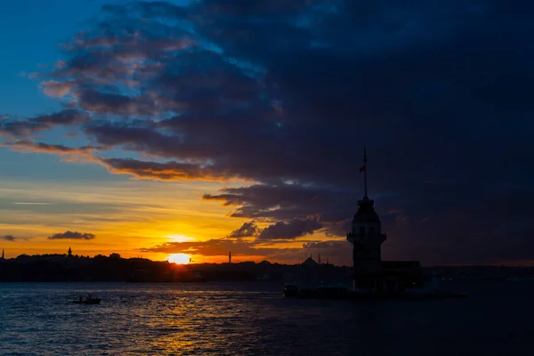 Maiden Tower One Indispensable Places Bosphorus View Undoubtedly Maiden Tower — Stock Photo, Image