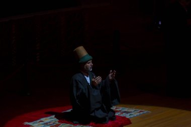 Mevlana 'nın her yıl Konya' da düzenlenen ölüm günü.