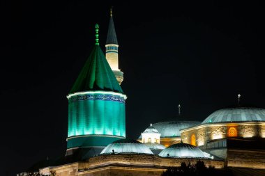Mevlana Mezarı ve Konya Lale Bahçeleri.