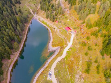 Avat, Artvin 'deki balık gölünün havadan görünüşü