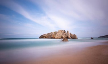 Akakese Halk Plajı, İstanbul 'un Akakese Köyü' nde yer almaktadır..