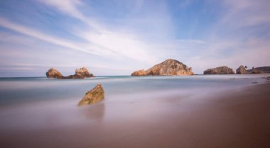 Akakese Halk Plajı, İstanbul 'un Akakese Köyü' nde yer almaktadır..
