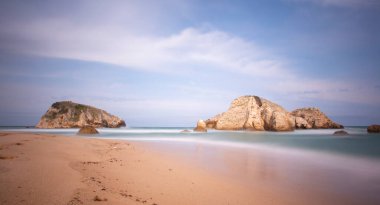 Akakese Halk Plajı, İstanbul 'un Akakese Köyü' nde yer almaktadır..