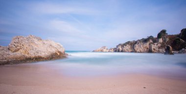 Akakese Halk Plajı, İstanbul 'un Akakese Köyü' nde yer almaktadır..