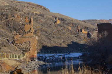 Ani Arkeolojik Alanı, Kars şehir merkezinin 42 kilometre güneydoğusundaki Ocakl Köyü sınırları içinde yer almaktadır..