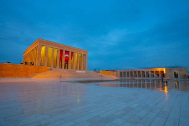 Antkabir, Ankara 'nın Ankaya ilçesinde Mustafa Kemal Atatrk' ın mozolesinin bulunduğu kompleks..