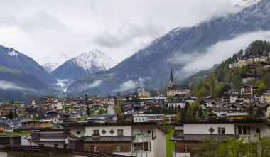 Avusturya Alpleri ve dağ manzaraları