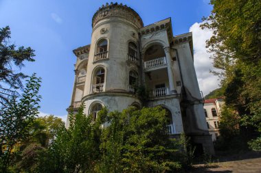 Gagra 'da Stalin döneminden kalma bir malikane.