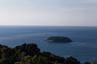 Yengeç Adası 'na bakış açısından bak