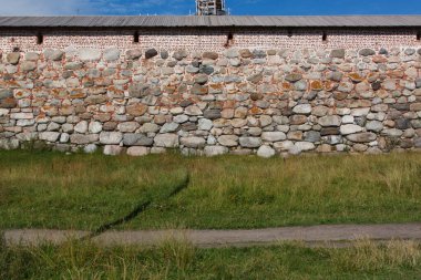 Solovetsky Manastırı 'nın kale duvarı. 