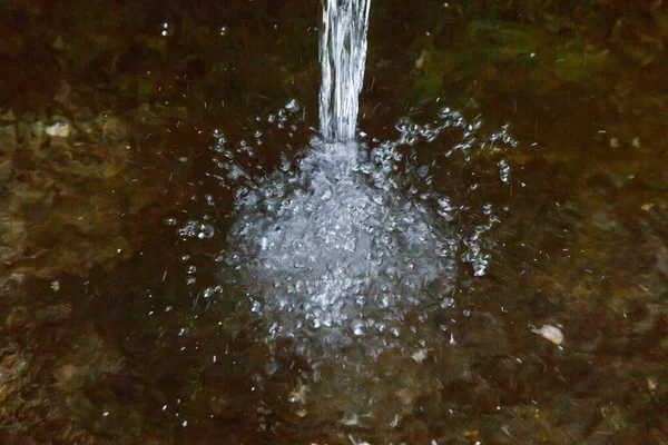 Stream Clean Water Pours Bubbles — Stock Photo, Image