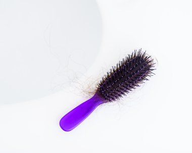 Ek yükü mor saç fırçası