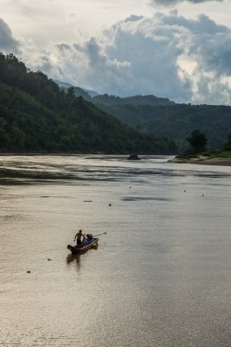 Salween nehirde balık tutma
