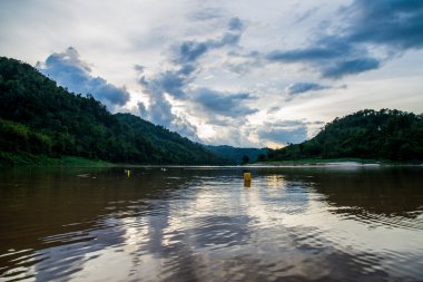 Salween nehir Twiglight