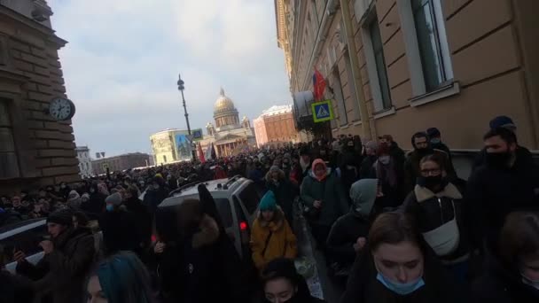Санкт-Петербург, 31 января 2021 года. Антикоррупционные протесты после ареста Алексея Навального — стоковое видео