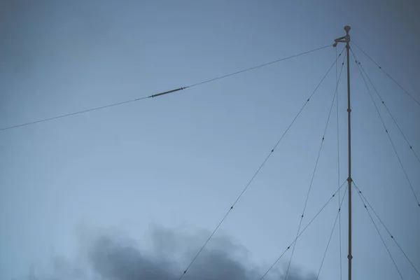 Elektronik savaş. Askeri radyo anteni, radyo-teknik ekipman.