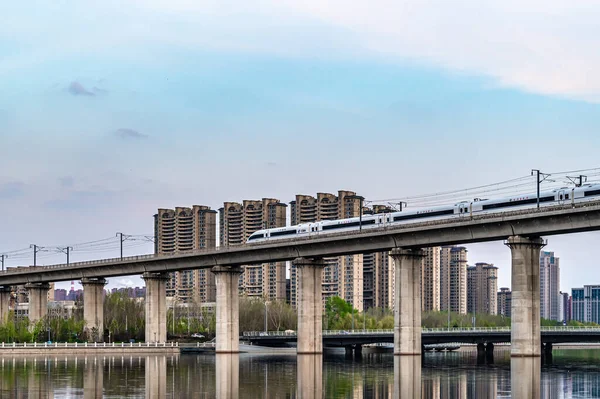 Cidade Paisagem Ferroviária Alta Velocidade Rio Yitong Changchun China — Fotografia de Stock