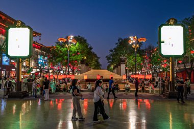 15 Mayıs 2025, Tang Hanedanlığı 'nın gece görüşü Xi' an, Çin 'de asla uyumaz..