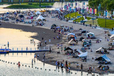 Çin, Changchun 'daki Siji Nanhe Nehri Yaz Sahnesi