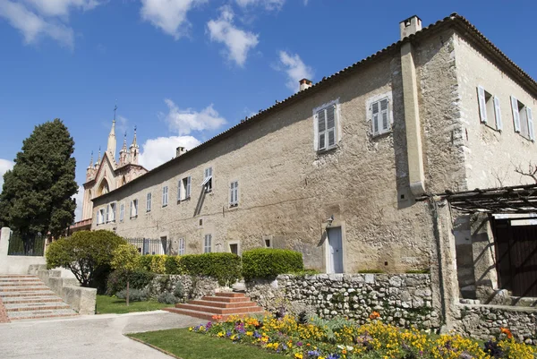 Iglesia franciscana y monasterio de Cimiez. Niza, Francia — Foto de Stock