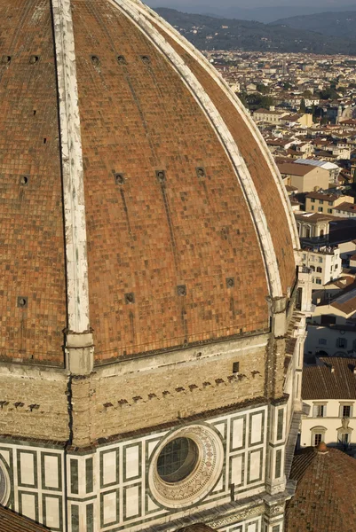 Florence. Yüksek açılı görünüş Brunelleschi kubbe — Stok fotoğraf