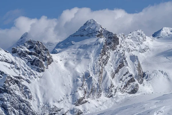 İtalyan Alplerindeki Ortler Grubu 'nun Panoraması