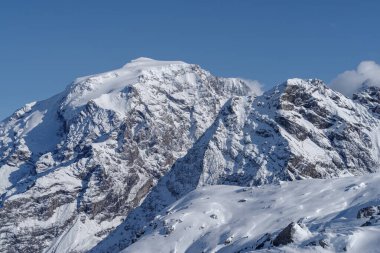 Ortler Dağı (3905 metre) Stelvio Geçidi, Kuzey İtalya