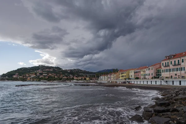 Imperia Oude Stad Uitzicht Vanaf Zee Een Regenachtige Dag Italiaanse — Stockfoto