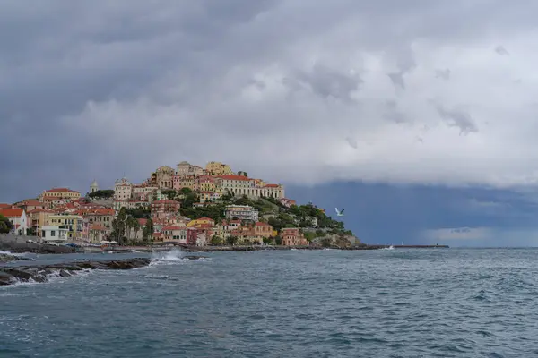 Imperia Centro Storico Vista Dal Mare Una Giornata Piovosa Riviera — Foto Stock