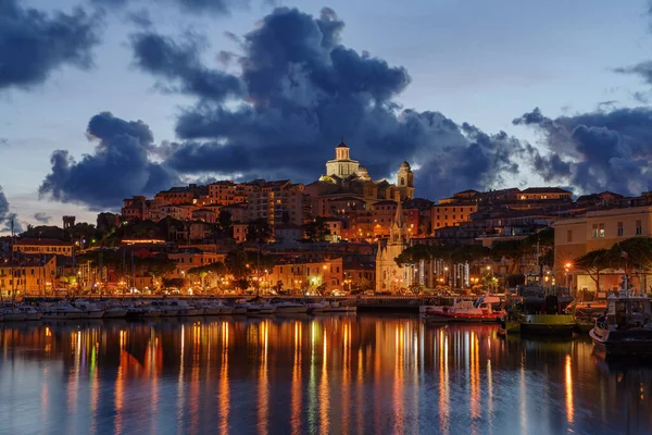 Escena Nocturna Del Casco Antiguo Imperia Ciudad Costera Riviera Italiana — Foto de Stock