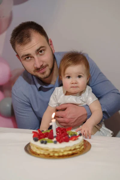 Father Daughter Her First Birthday Party — Stock Photo, Image