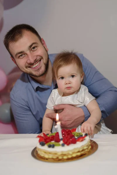 Padre Figlia Suo Primo Compleanno — Foto Stock