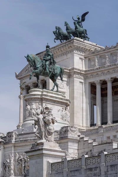 Fasada Vittoriano Włoskiego Pomnika Poświęconego Pierwszemu Królowi Włoch Vittorio Emanuele — Zdjęcie stockowe