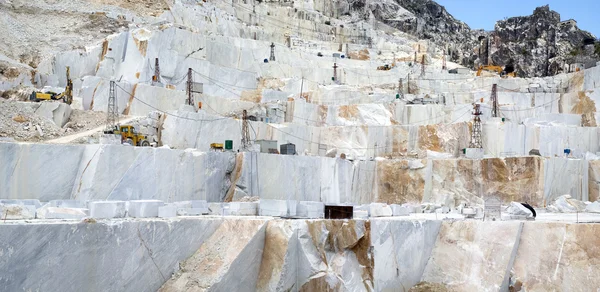Uma pedreira de mármore Carraran Fotos De Bancos De Imagens