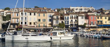 Cassis Limanı